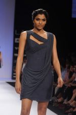 Model walk the ramp for Atithi Gupta show at Lakme Fashion Week 2012 Day 5 in Grand Hyatt on 7th Aug 2012 (48).JPG